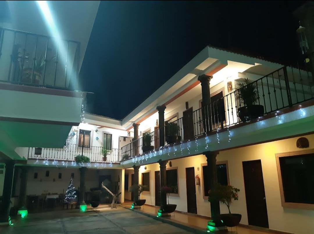 Hotel Maya 2012 Amacuzac Exterior foto